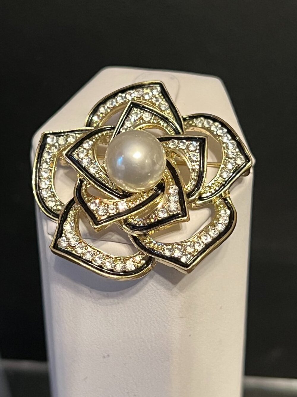 Goldplated Simulated Pearl, Crystal and Black Enamel Flower Brooch Pin (223)